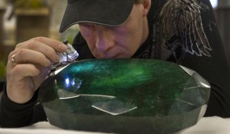 Dünyanın En Büyük Zümrüt Taşı