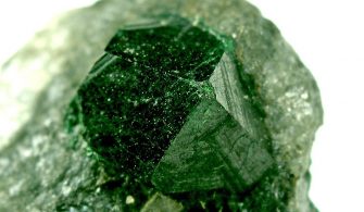 Uvarovit taşı Resimleri