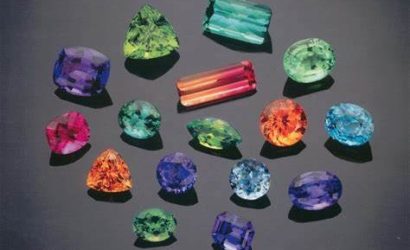 Değerli taşlar kataloüu